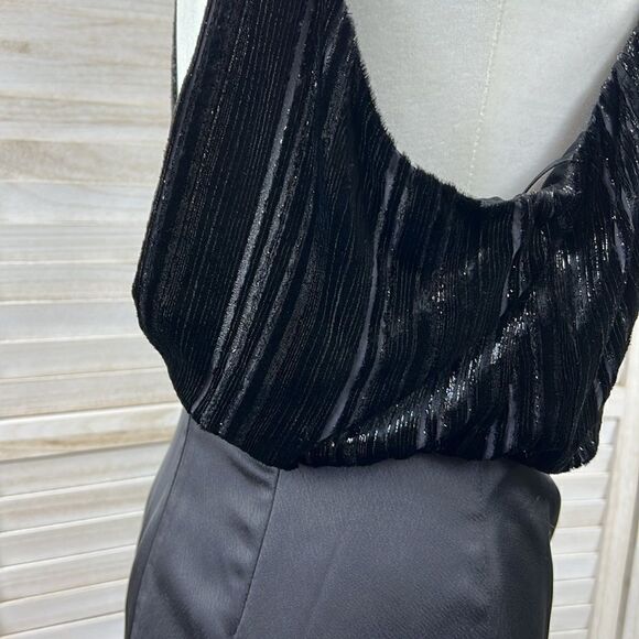 ASTR The Label Callie V-Neck Mini Party Cocktail Dress Small - Picture 11 of 14